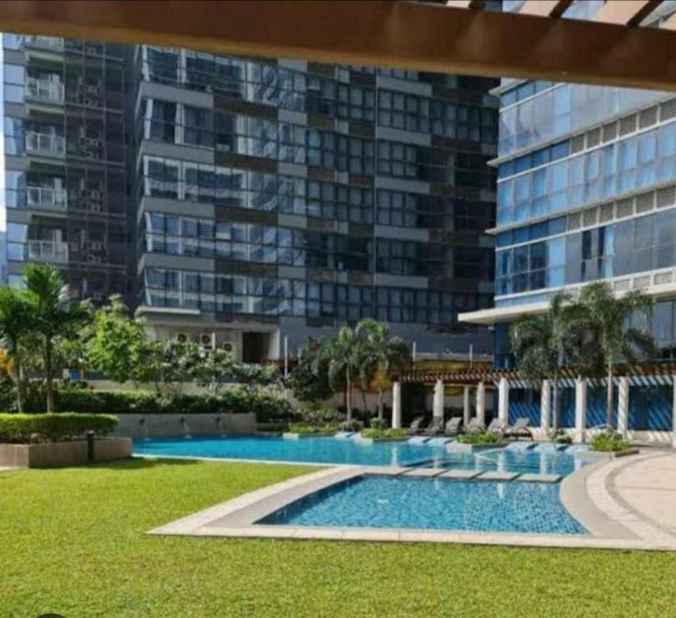 Uptown Parksuites Bgc Taguig Exterior foto